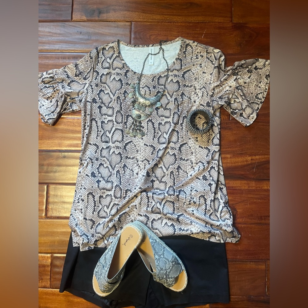 Worthington Black dress shorts